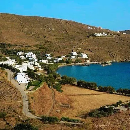 Romanos Beach House Agios Romanos